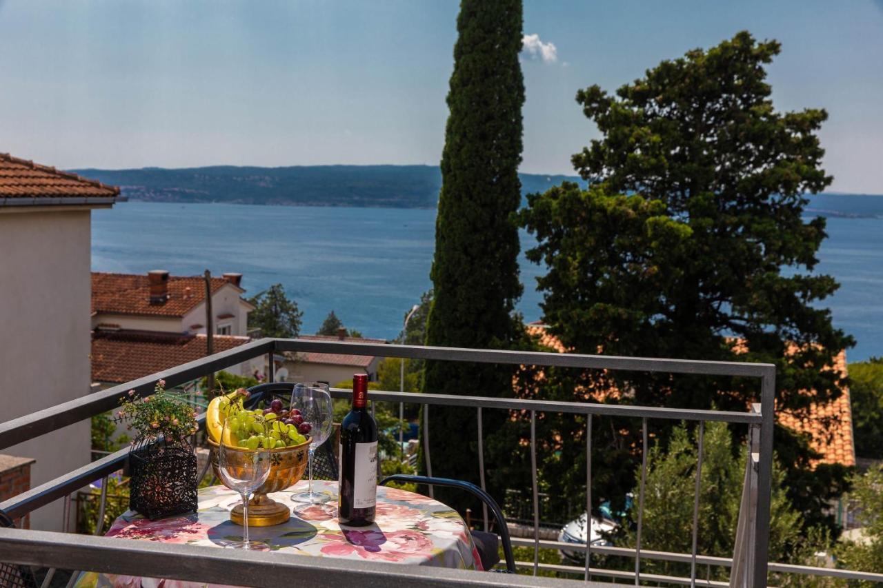 Gloria Luxury Suite Apartment Crikvenica Exterior foto